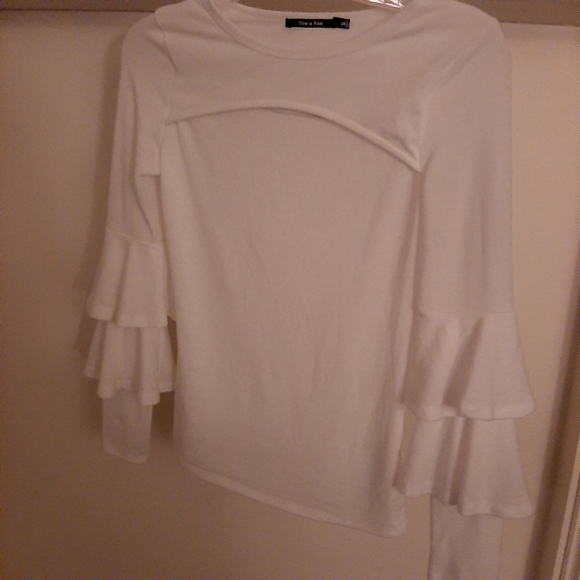 EUC DOE & RAE RUFFLED SLEEVE KNIT TOP - Picture 10 of 11